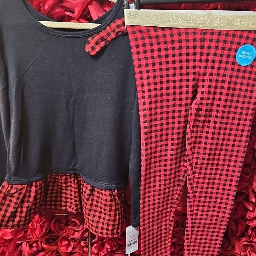 Carter's NWT Girls Black and Red Checkered Leggings Set Size 5T Top & 6-6X Pants